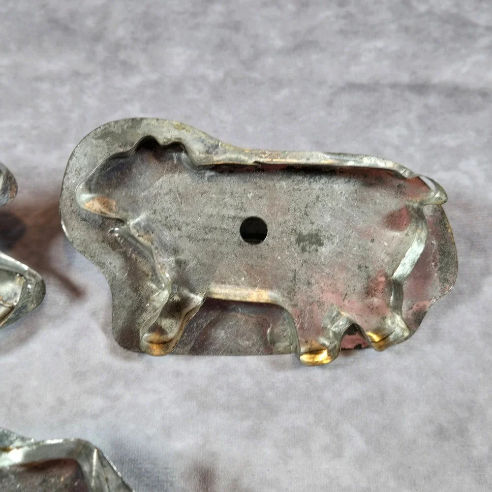 Vintage Flat Back Handle Cookie Cutters Horse Cow Star‎